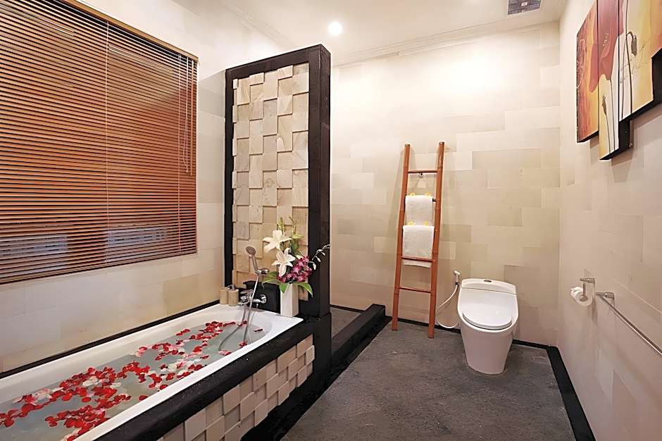 De Liza Villa Seminyak Beachside