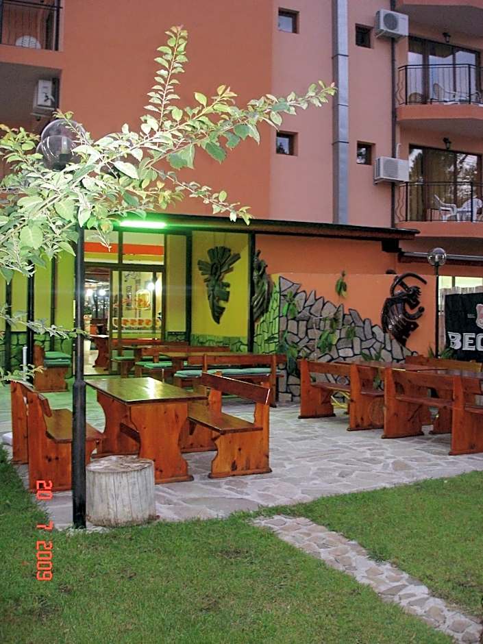 Friends Family Hotel