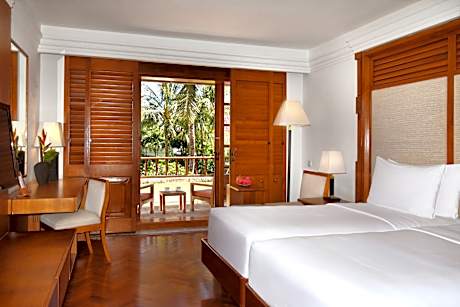 Premier Room with 2 single beds