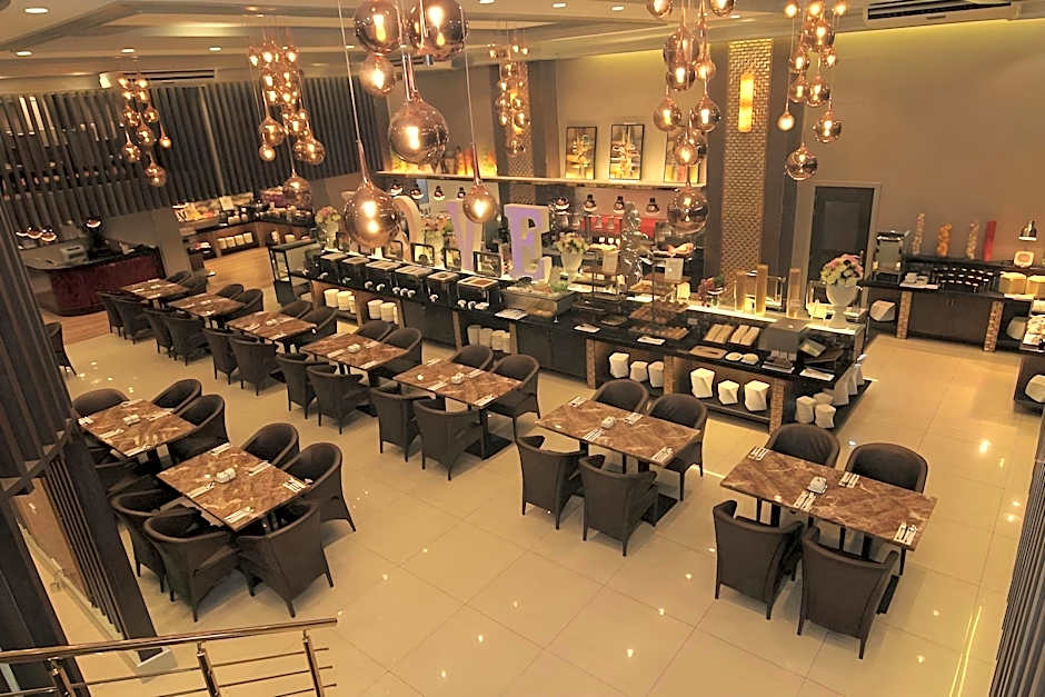Villa Caceres Hotel