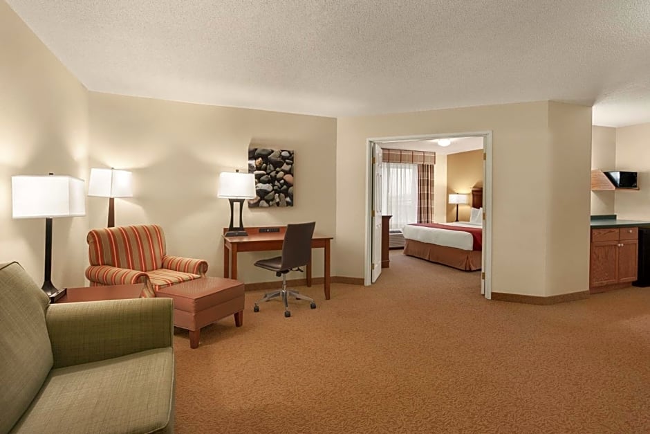 Country Inn & Suites by Radisson, Ames, IA