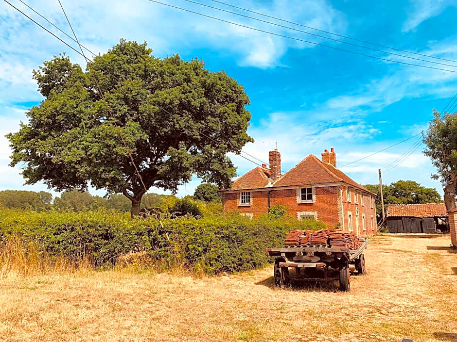 Plumptons Farm Holiday Lodges