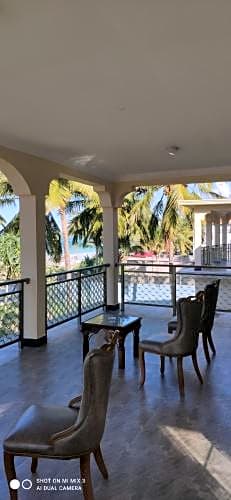 Pwani Beach Hotel & Apartments