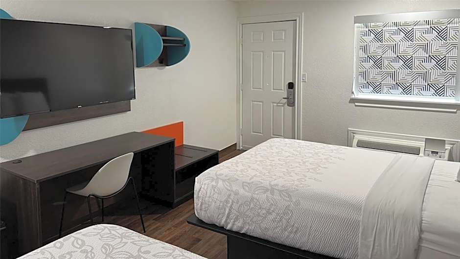 Motel 6 Galveston, TX Seawall