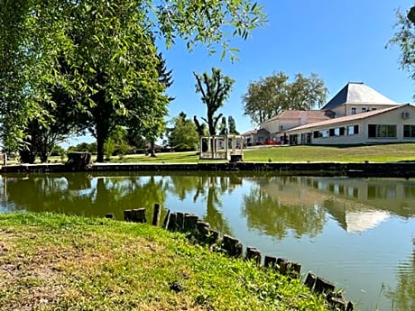 Domaine de Roullet
