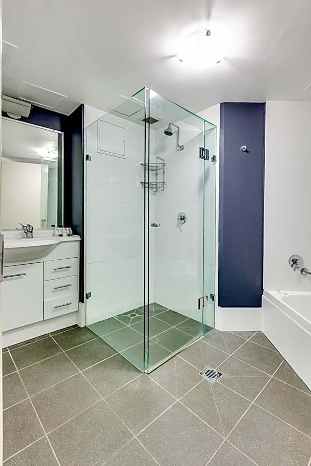 Hillcrest Apartment Hotel (formerly Central Hillcrest Apartments)