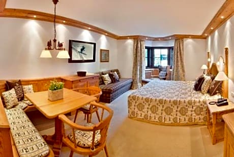 Superior Double Room (1 Adult)