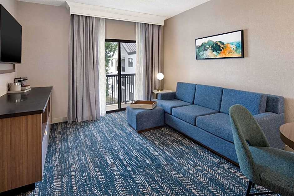 DoubleTree Suites By Hilton Hotel Mt. Laurel