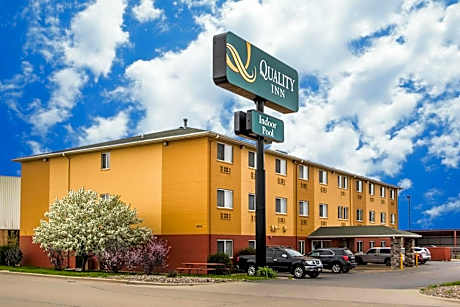 Quality Inn Dubuque on Hwy 20
