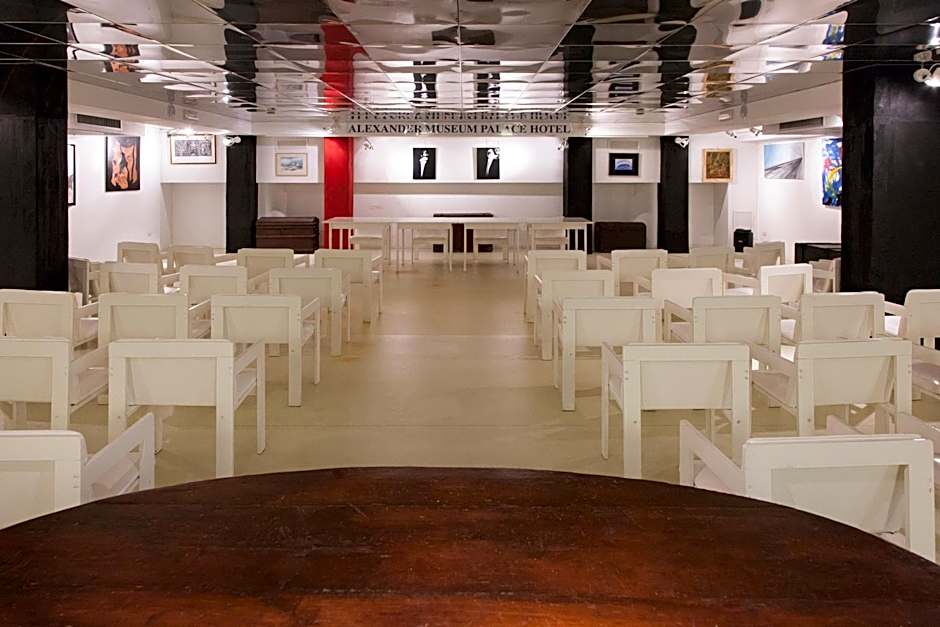 Hotel Alexander Museum Palace