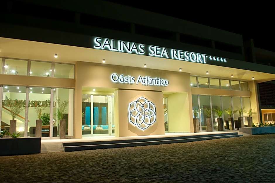 Oasis Salinas Sea