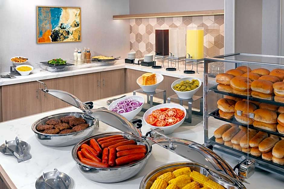 Homewood Suites by Hilton Tampa Airport-Westshore