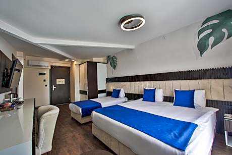 Superior King Suite