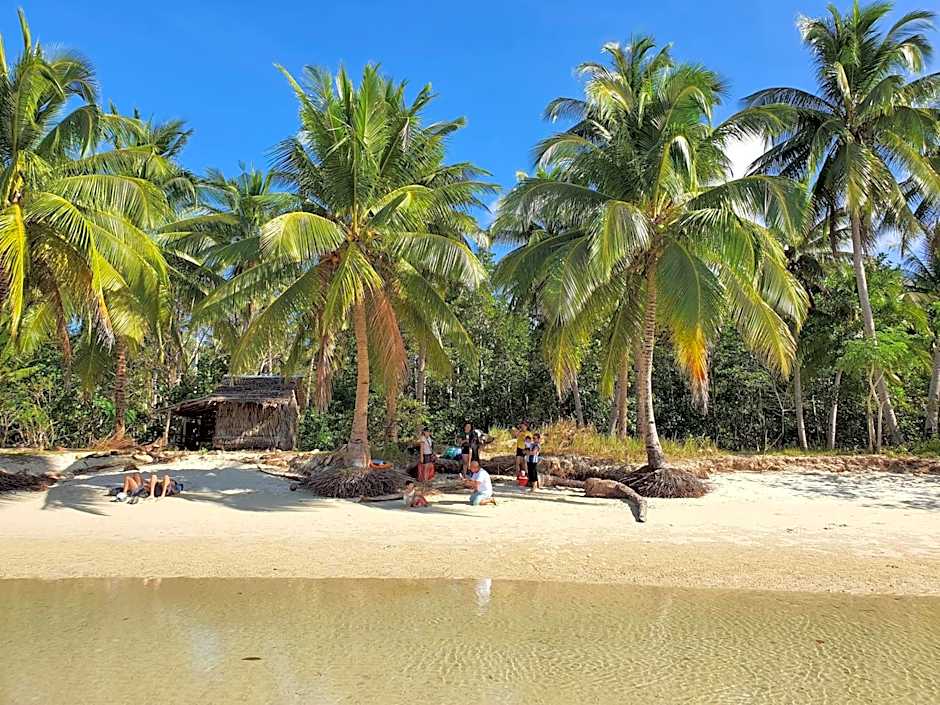 D' Angels Inn, Port Barton