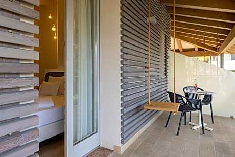 Superior Double or Twin Room with Lake View