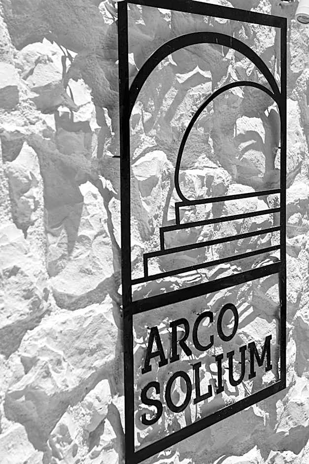 Arco Solium Suites