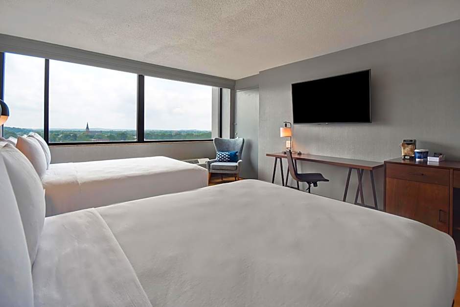 Four Points by Sheraton Boston Newton