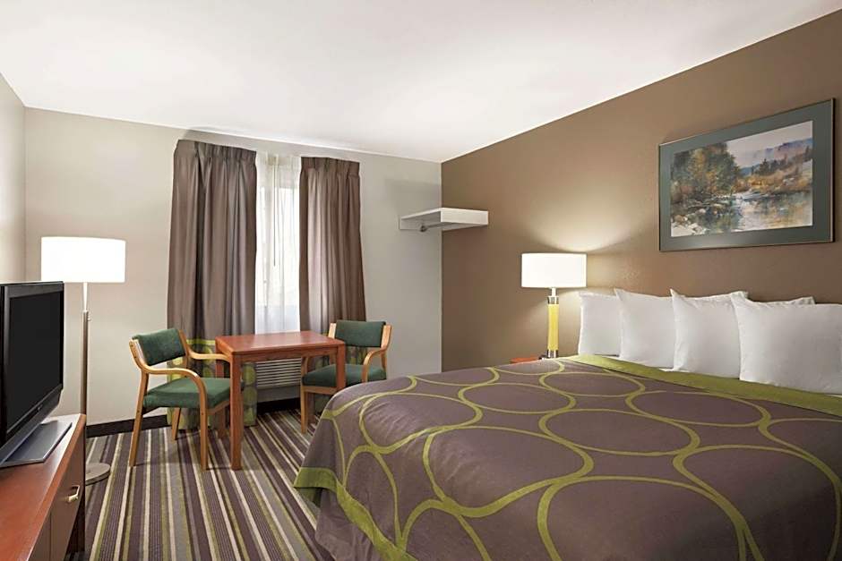 Photo 1 of 7 of 1 King Bed, Mobility Accessible