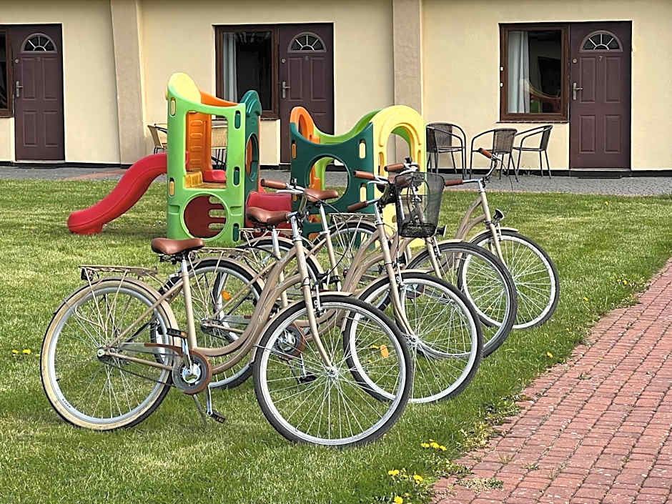 Ośrodek rodzinny "Pod Wydmami" PRZY PLAŻY , PLAC ZABAW , ROWERY