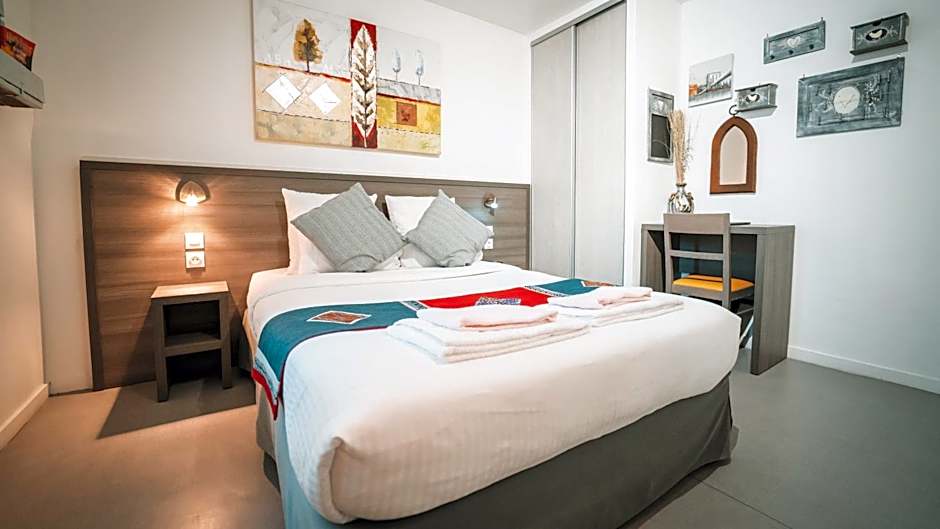 Logis Hôtel Vuillot