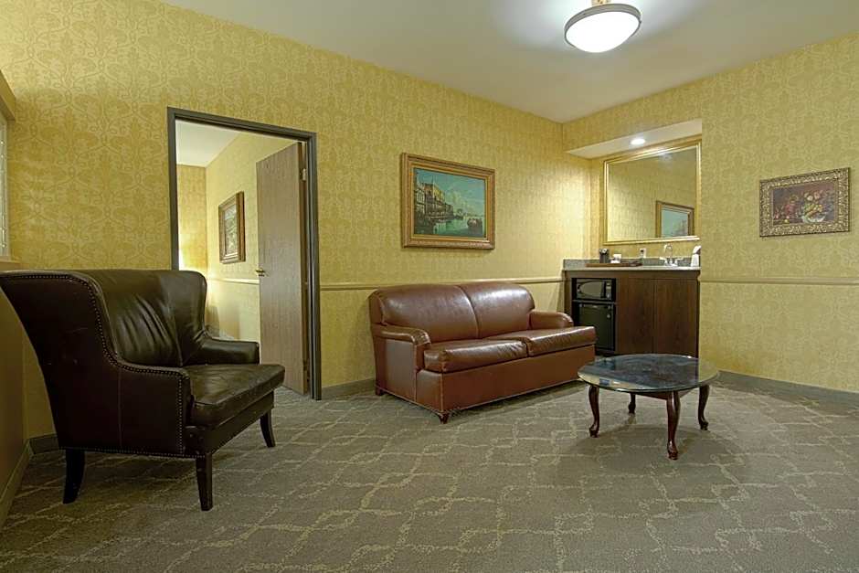 Azure Hotel & Suites Ontario, A Trademark Collection Hotel