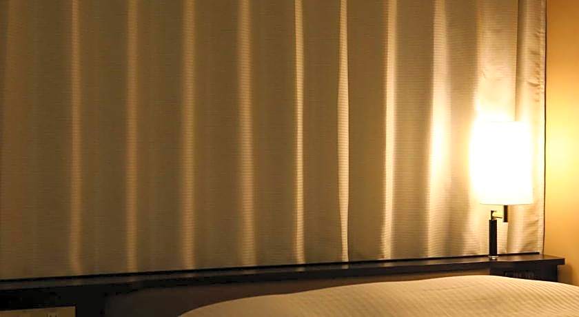 Apa Hotel Shimbashi-Toranomon