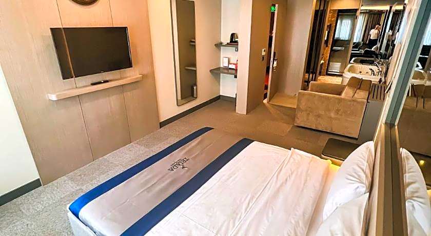 Triada Hotel Karakoy
