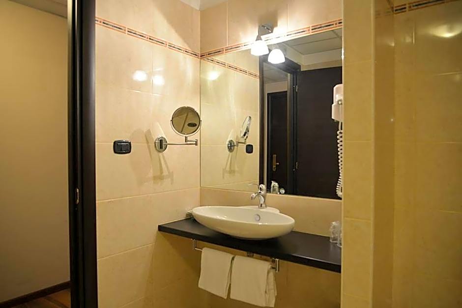 Forum Palace Hotel