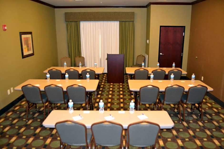 Holiday Inn Express and Suites Heber Springs By IHG