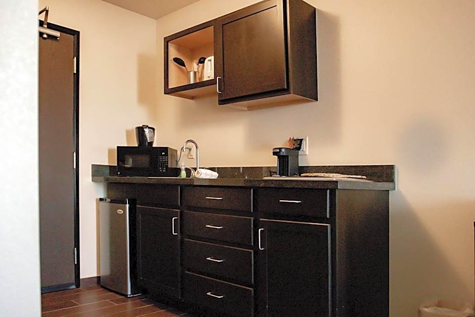 Black Gold Suites Stanley