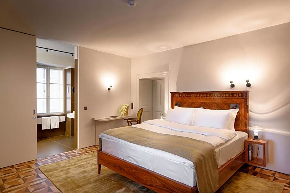 Zlata Ladjica Boutique Hotel