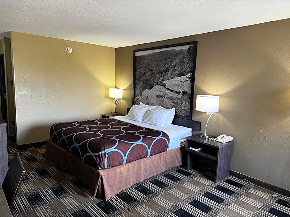 Photo 1 of 4 of 1 King Bed