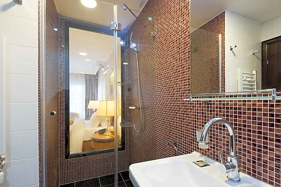 Hotel Sterling Garni