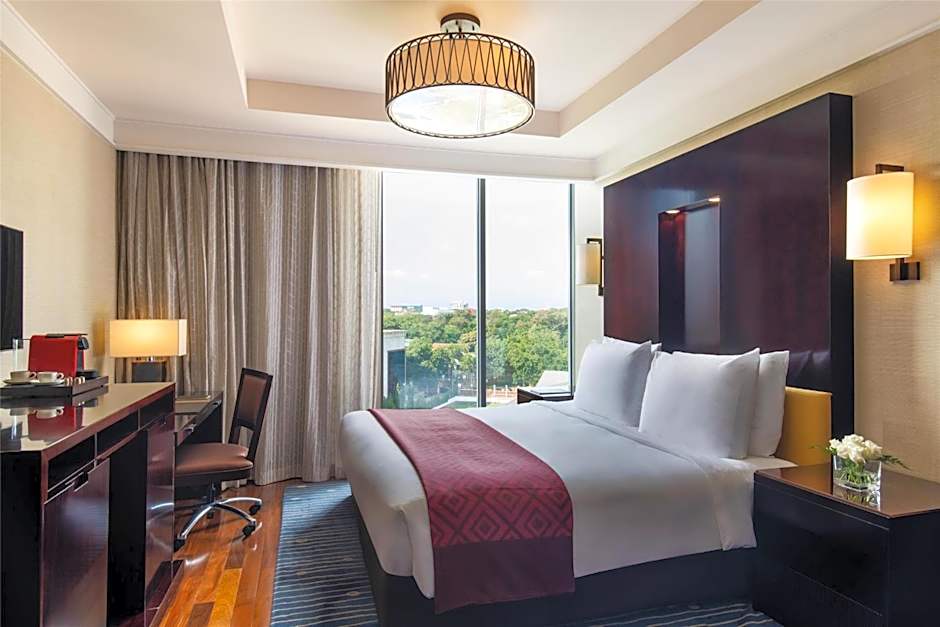 Photo 1 of 8 of Junior Suite, City View