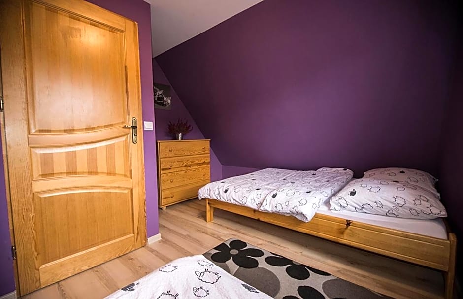 Domki nad rozlewiskiem