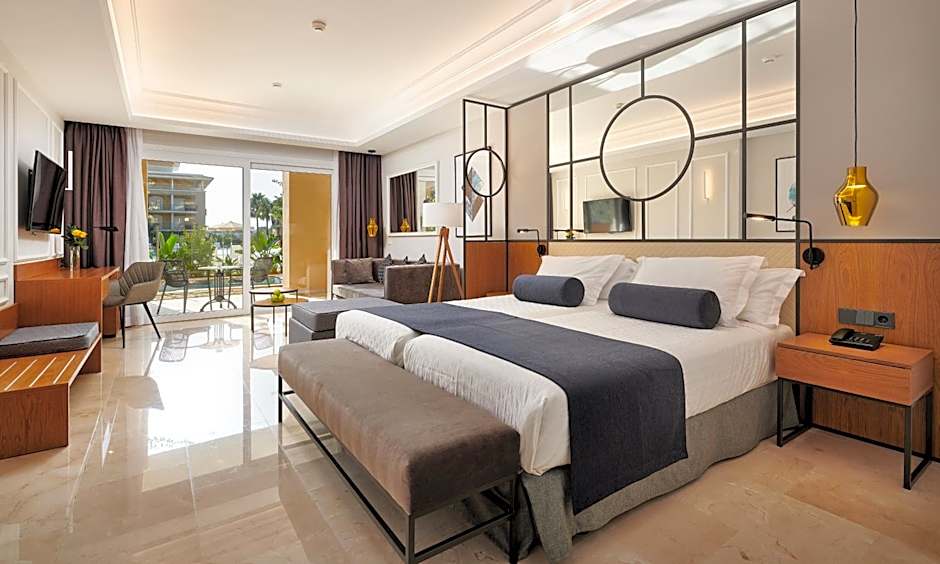 Grupotel Playa de Palma Suites & Spa