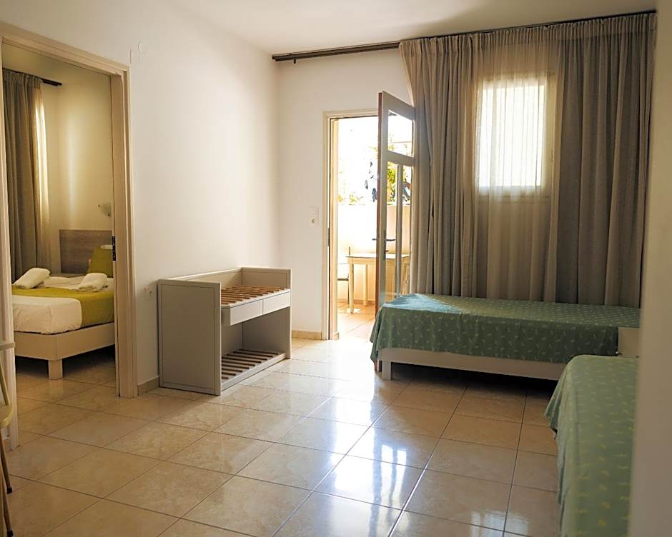 Ilian Beach & Apartments