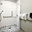 Holiday Inn Express & Suites Bridgeport By IHG