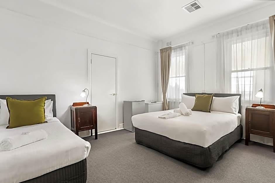 Grand View Hotel