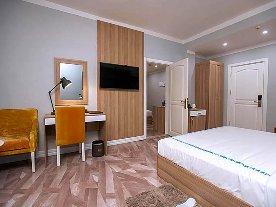 Vibes Hotel and Spa
