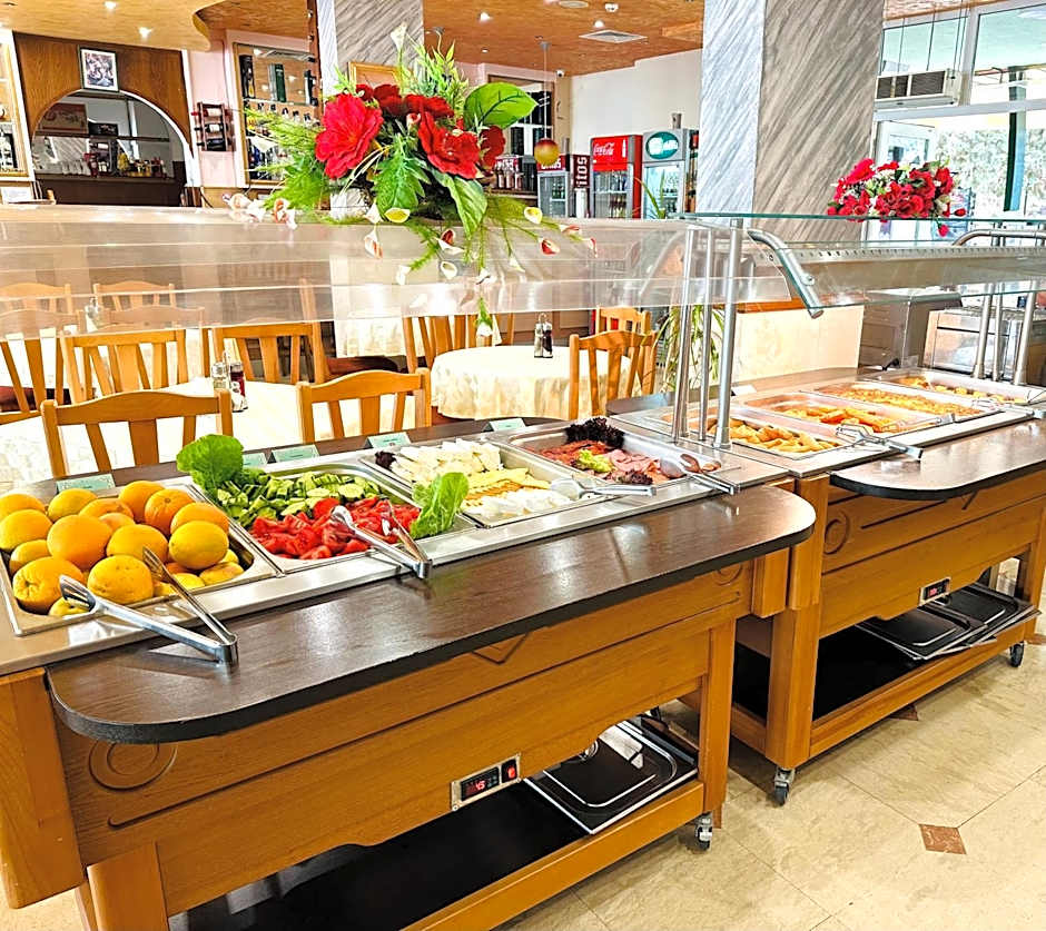 Sunny Day Club Hotel