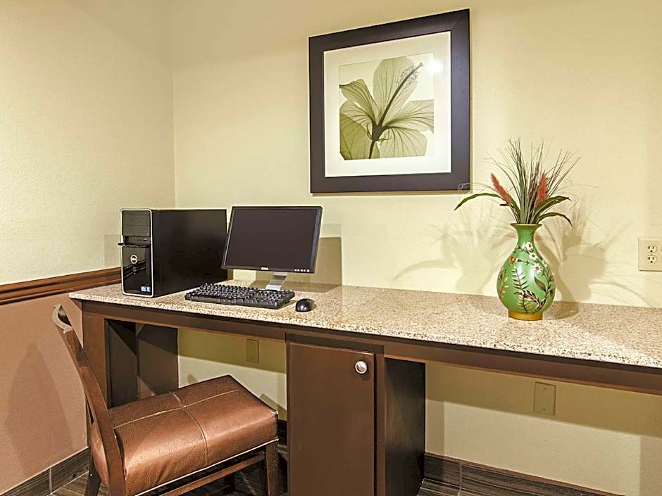 Garner Hotel Wytheville East By IHG