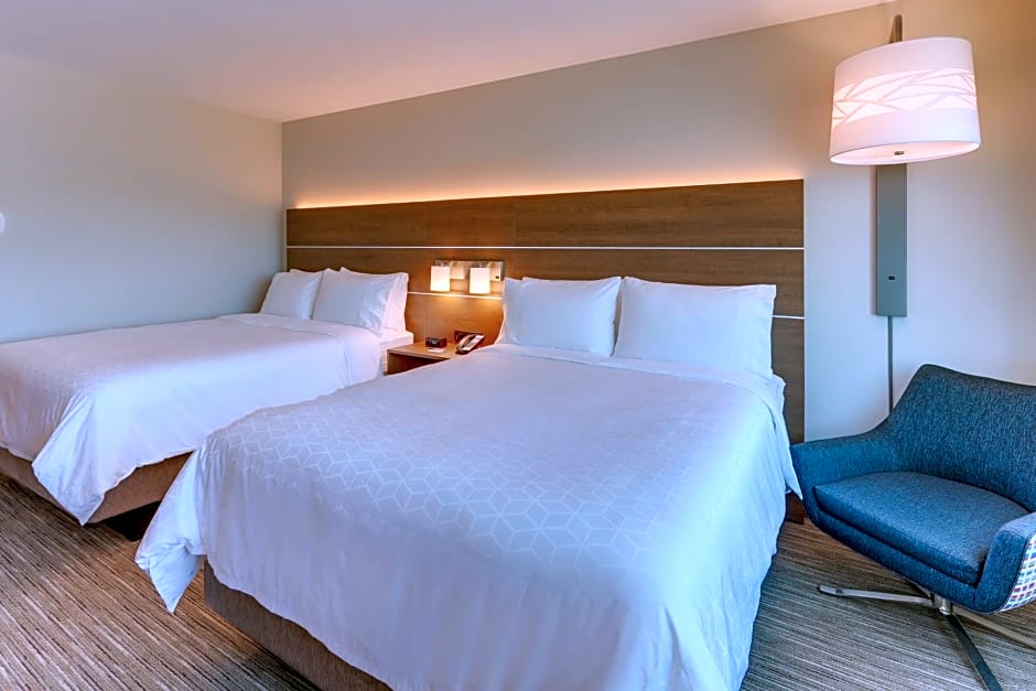 Holiday Inn Express & Suites - Roanoke – Civic Center