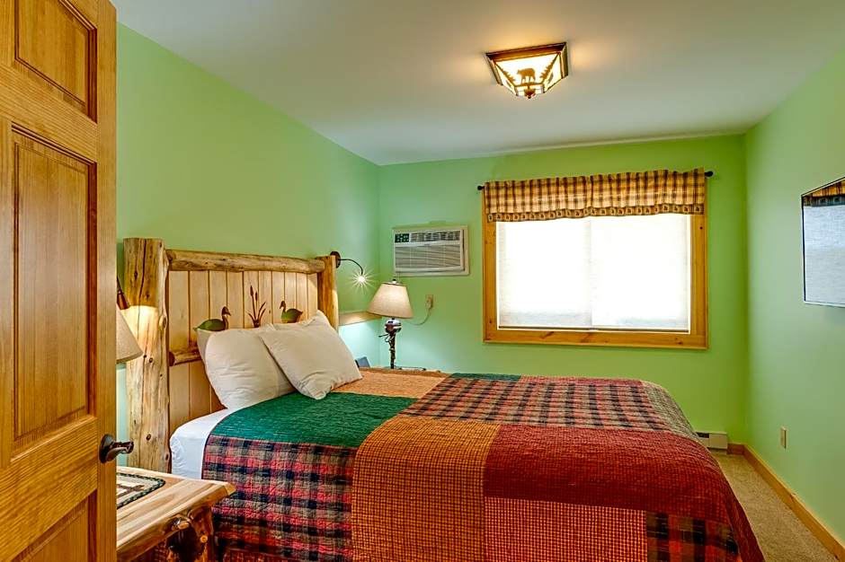 Cobble Mountain Lodge