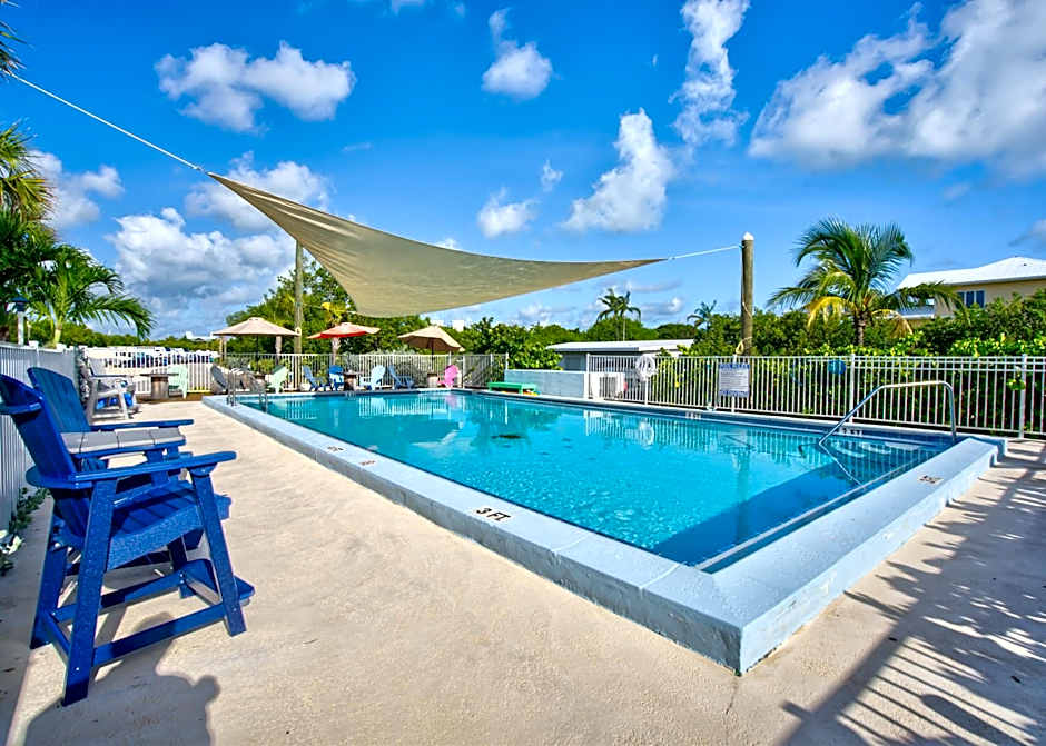 Aqua Lodges at Coconut Cay Rv and Marina