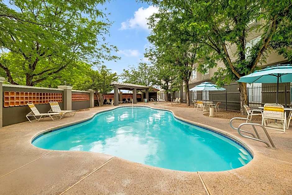 La Quinta Inn & Suites by Wyndham Albuquerque West