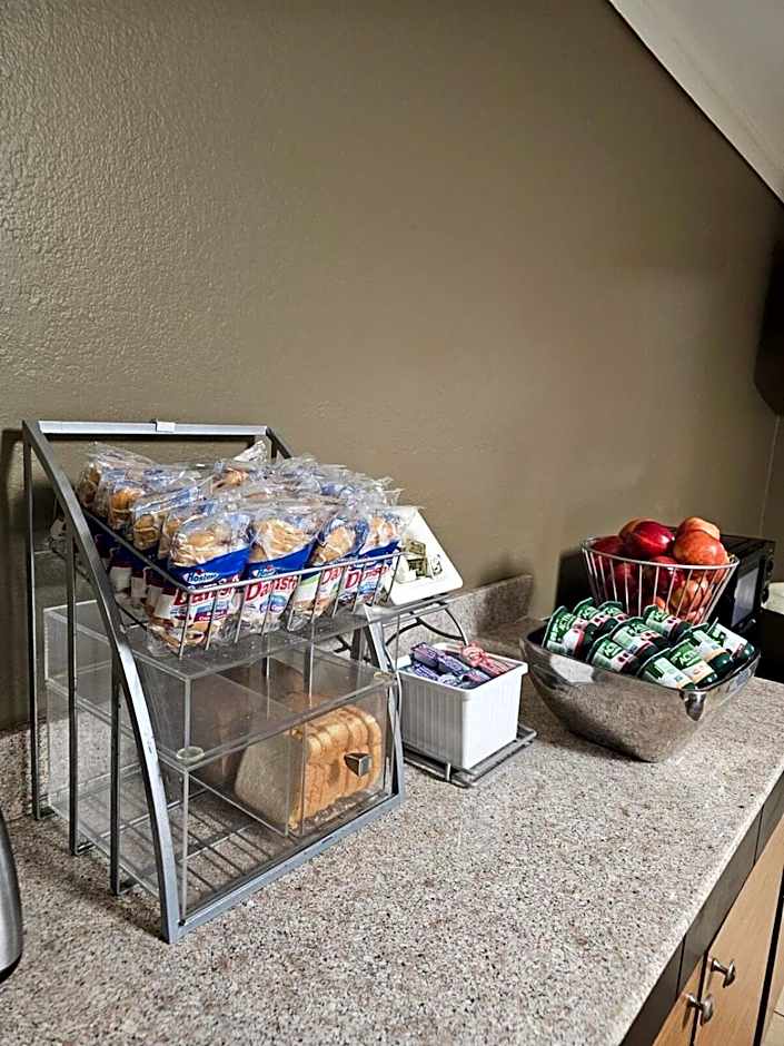 Super 8 by Wyndham Lake Charles Northeast