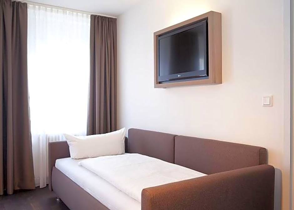Manhattan Hotel