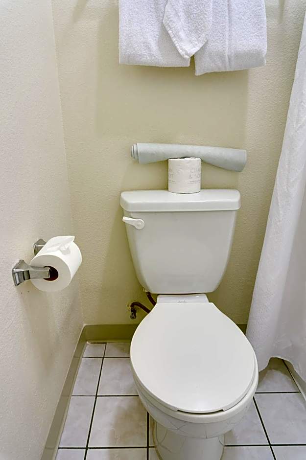 California Suites Hotel