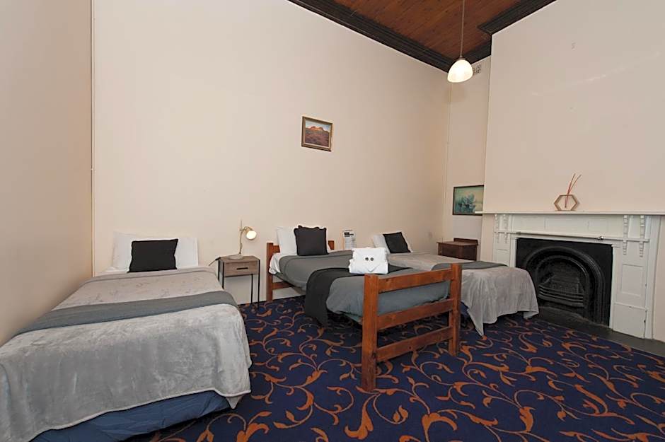Riverina hotel